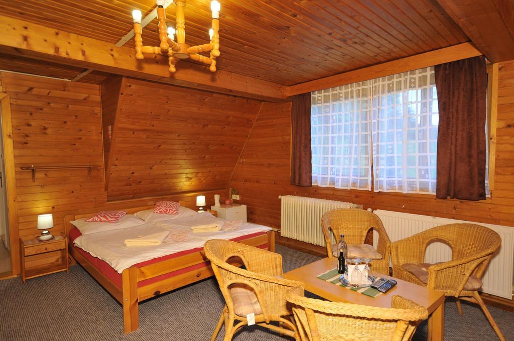 Penzion Pastierna Dedinky Exteriér fotografie